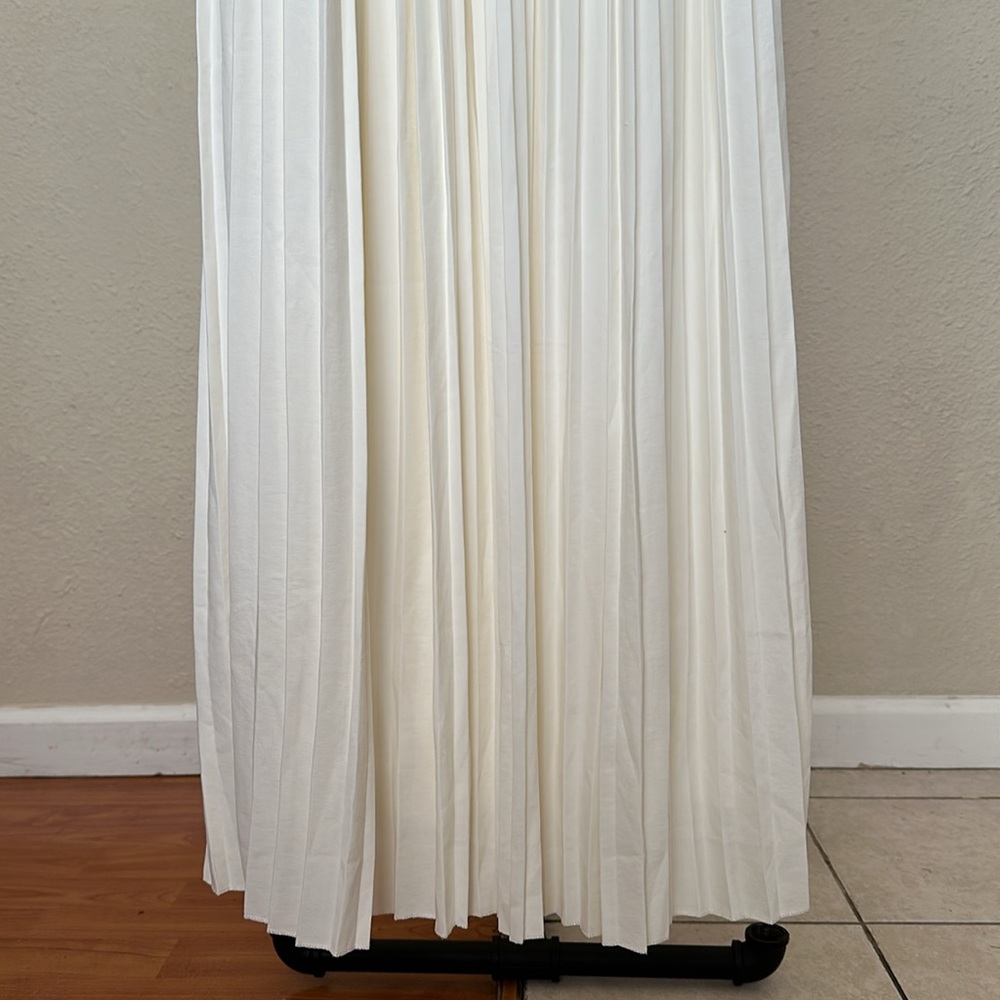 HOUSE OF CB 'Amorata'‎ Ivory Pleated Maxi Dress NWOT size XS D-DD - Picture 6 of 17